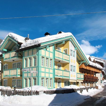 Appartamento Locazione Turistica Spinel - CPO398 Campitello di Fassa Esterno foto